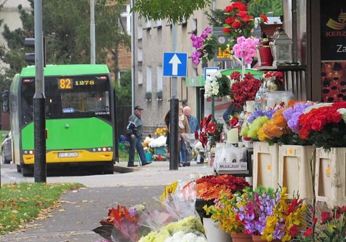 Zmiany w komunikacji miejskiej spowodowane dniem Wszystkich Świętych