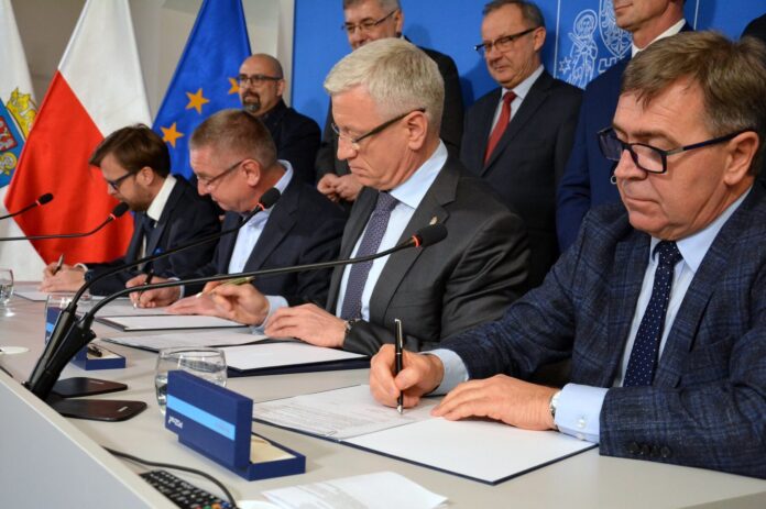 Czujniki pomiaru powietrza dla 160 szkół. Umowa podpisana