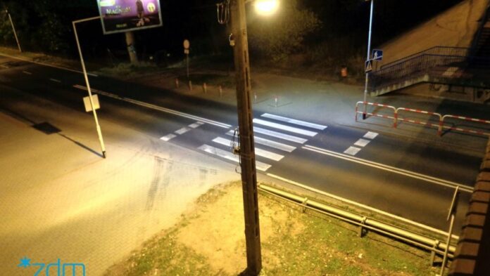 Piesi bezpieczniejsi na przejściach dla pieszych