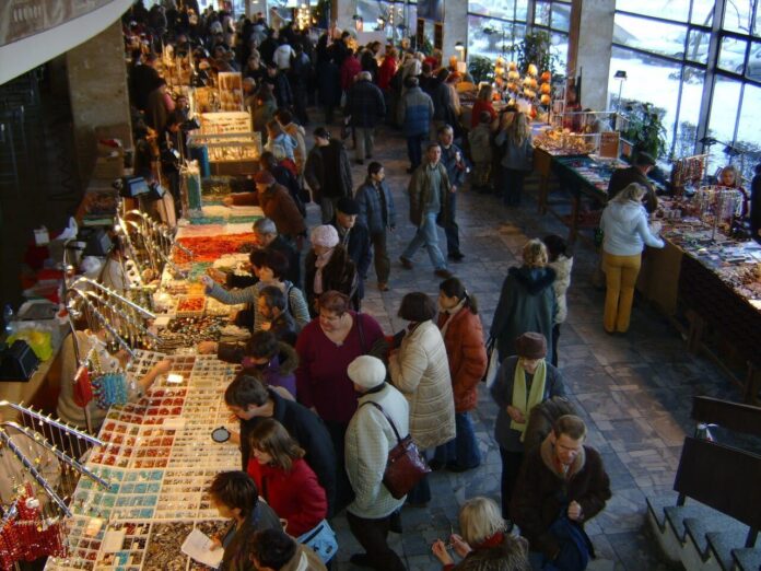 Giełda Kamieni i Minerałów