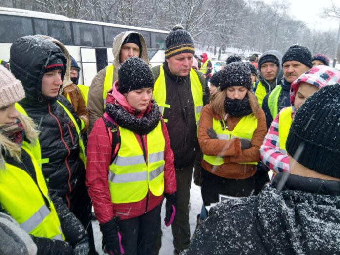 Poszukiwania Michała Rosiaka wielkie sprawdzanie terenów w okolicach Garbar (5)