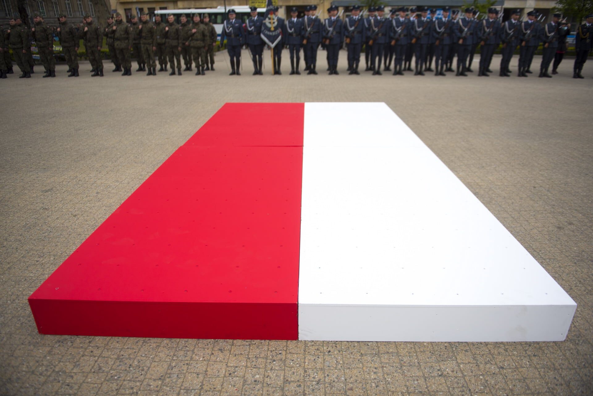 Poznań: wielkopolska premiera "Biało-Czerwonej" Marka Lapisa