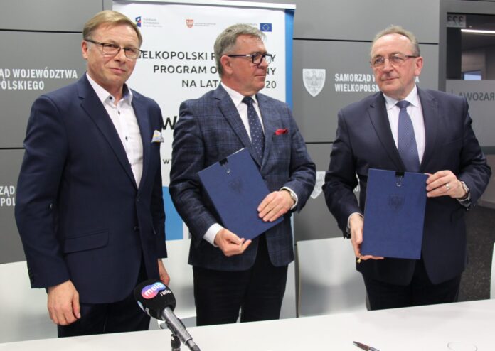 Tadeusz Czajka, Jan Grabkowski i Wojciech Jankowiak fot. UM