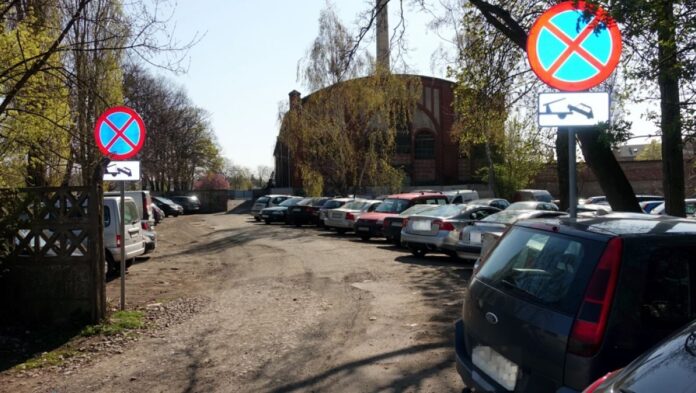 nielegalny parking