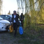 Poznań: Jacek Jaśkowiak sprzątał tereny nad Wartą