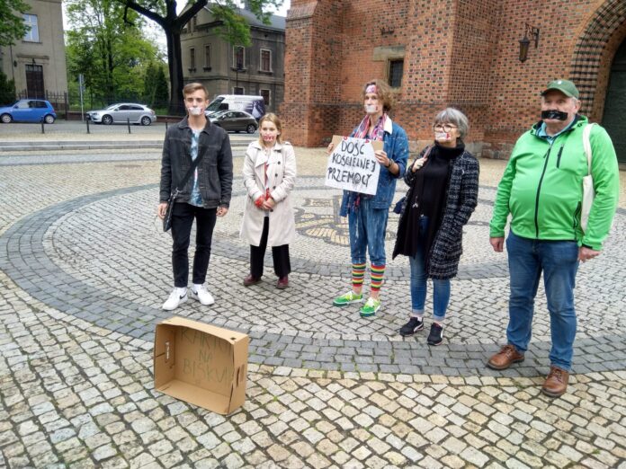 protest Ostrów Tumski
