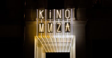 Poznań: Neon nad kinem Muza już świeci!