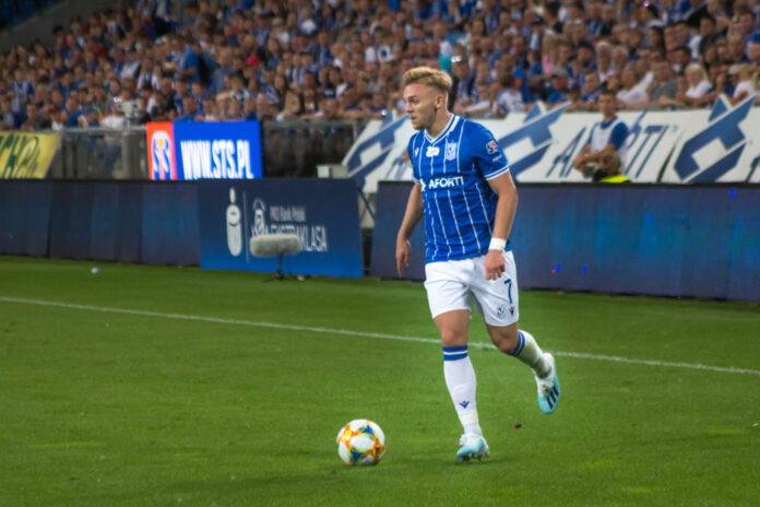 Lech Poznań Kamil Jóźwiak fot. Wojtek Lesiewicz (38)