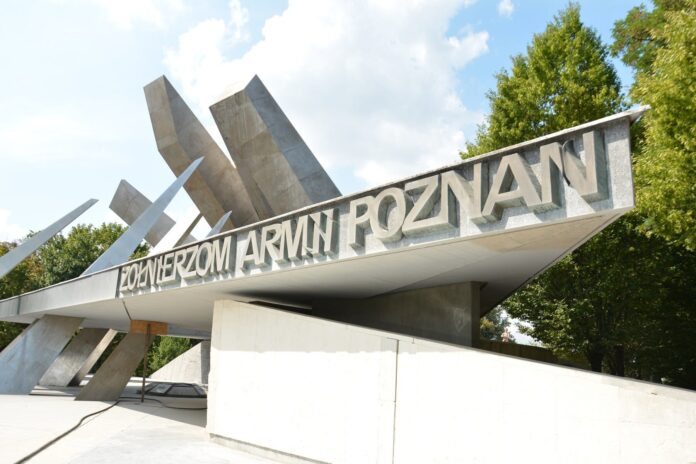Pomnik Armii Poznań fot. UMP