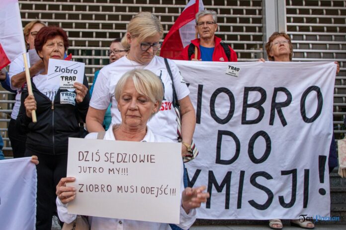 Protest KOD Ziobro do dymisji Fot. Sławek Wąchała