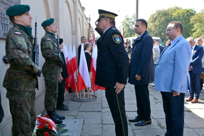 Dzień Hołdu i Pamięci Ofiar Reżimu Komunistycznego fot. UMP