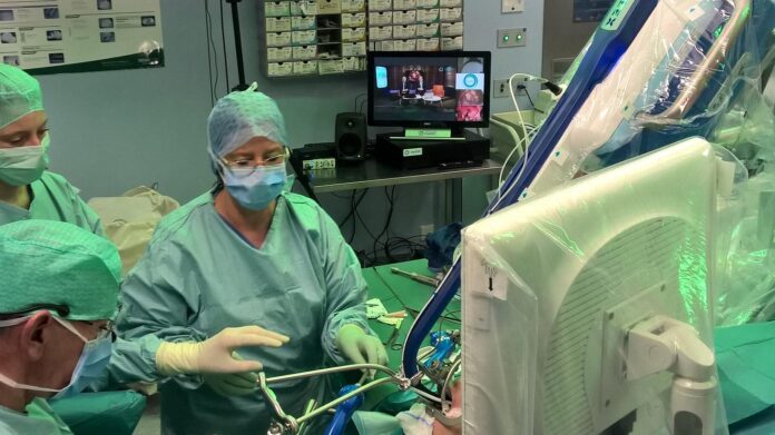 operacja lekarze szpital fot. UMP