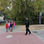 Września: Policjanci uczą dzieci bezpiecznego poruszania się po mieście