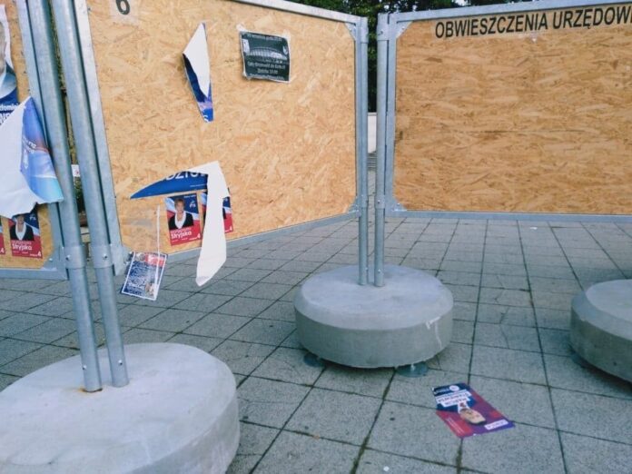 zerwane plakaty wyborcze park Wilsona (4)