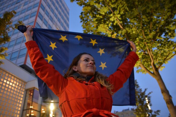 protest przed siedzibą Prawa i Sprawiedliwości fot. Karolina Adamska (3)