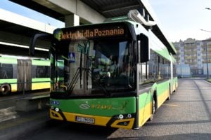 Poznań: Autobusy elektryczne wyjechały na trasę. "Całkowicie bezemisyjne"