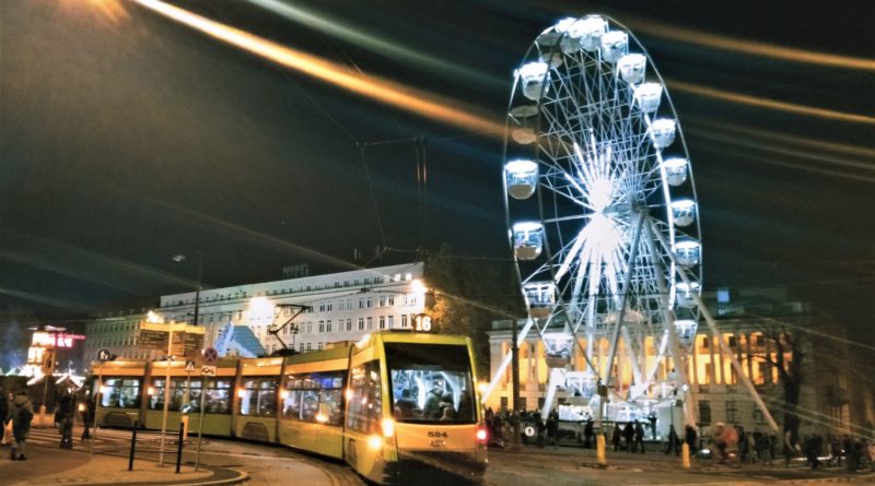 Poznań: Na Betlejem najlepiej dojechać tramwajem, ale poznaniacy wolą auta