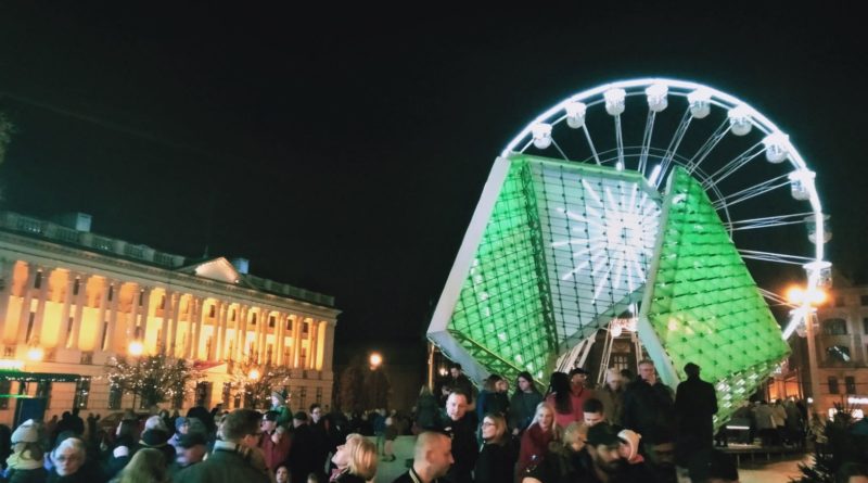 Poznań: Chcesz choinkę za darmo? Idź na plac Wolności!