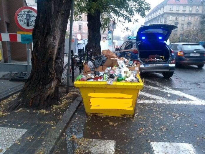 kontener fot. straż miejska