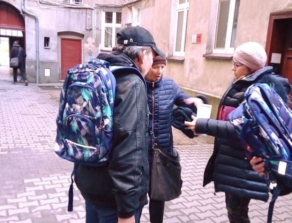 Poznań: Caritas karmiła bezdomnych. Dziś Światowy Dzień Ubogich