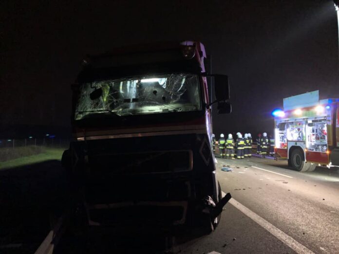 wypadek A2 fot. OSP w Kleszczewie