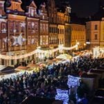 Poznań: Miejska choinka już się świeci!