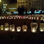 Poznań: Na placu Wolności zapłonęło 415 zniczy. Dlaczego?