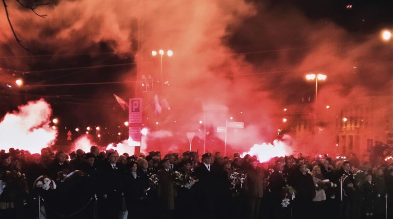 Poznań: Kibice uczcili rocznicę Powstania Wielkopolskiego racowiskiem
