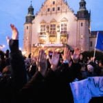 Poznań: Łańcuch Światła solidarnie z sędziami