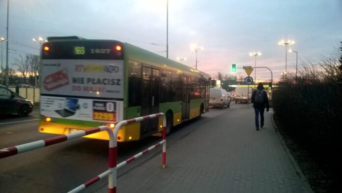 Śródka autobusy w korkach fot. ZTM