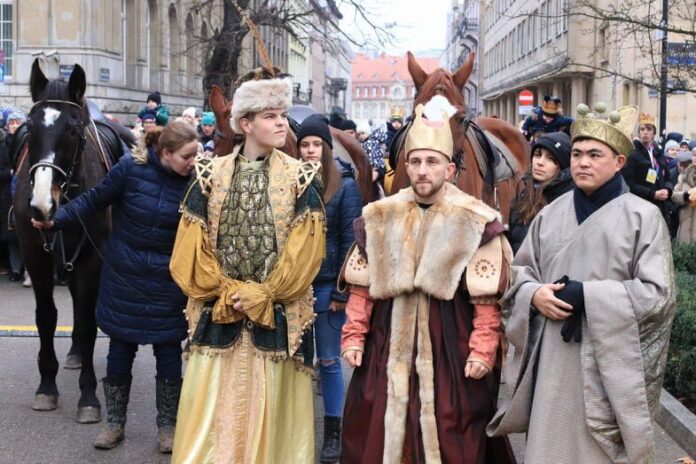 Orszak Trzech Króli 2020 18 ot. S. Wąchała