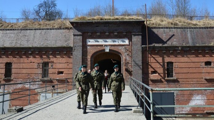 Fort VII uroczystości fot. UMP