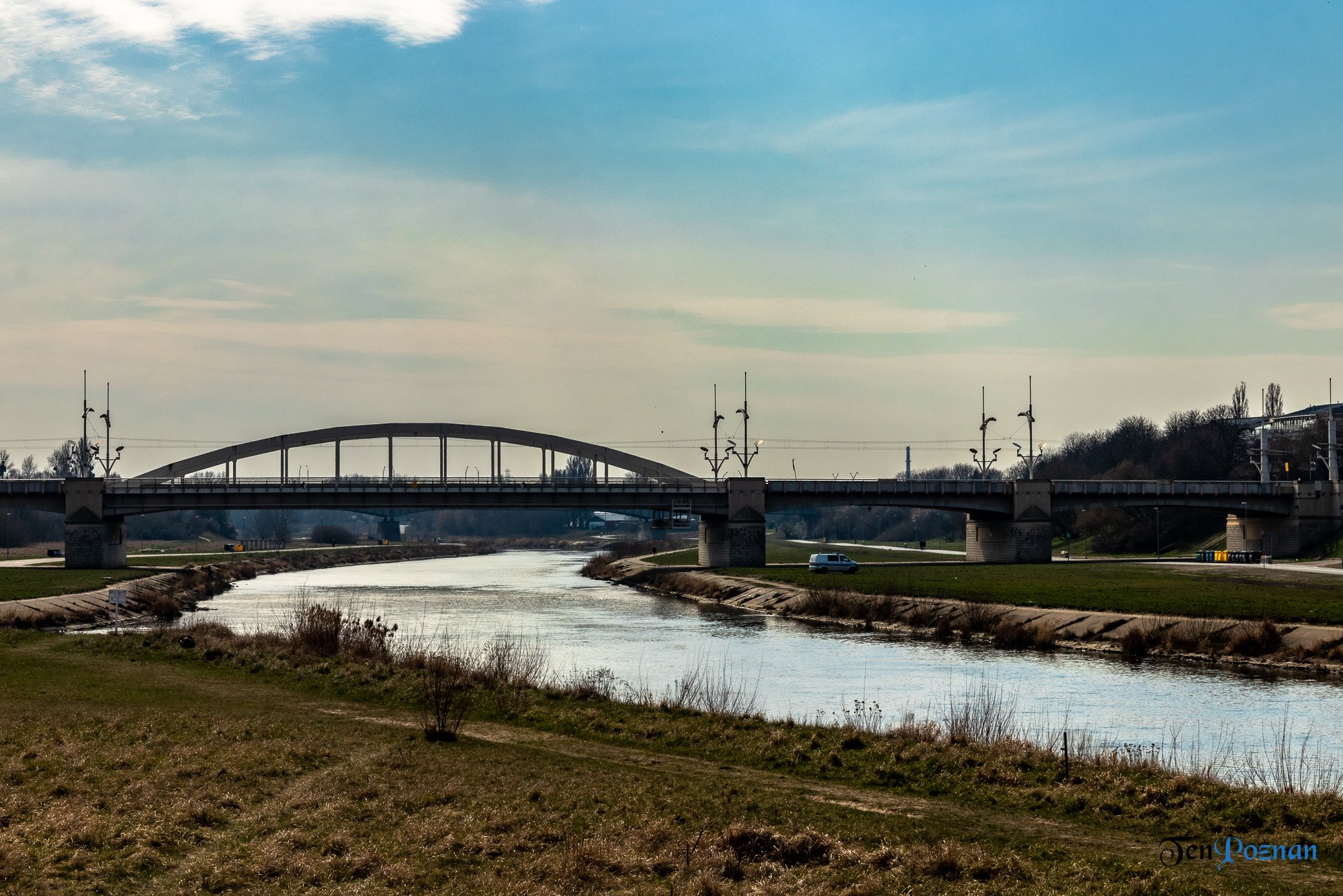 Poznań rzeka Warta Most Rocha Policja #zostańwdomu