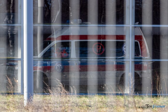 karetka pogotowie ratunkowe ambulans