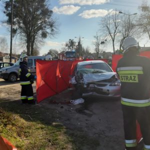 Oborniki: Wypadek na Czarnkowskiej. Jedna osoba nie żyje. Są utrudnienia w ruchu