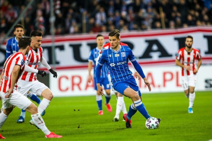 Fot. Przemyslaw Szyszka Na zdjeciu: Mecz Cracovia - Lech Poznan 2:1, Filip Szymczak