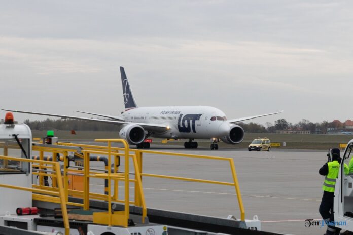 Ławica lotniczy transport medyczny fot. Sławek Wąchała