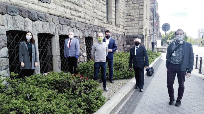 Lewica złożyła kwiaty