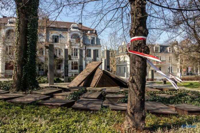 Pomnik Polskiego Państwa Podziemnego Poznań fot. Sławek Wąchała
