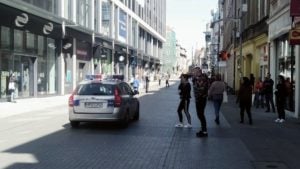 Poznań: Kolejki i radiowóz, czyli zakupy w czasach zarazy