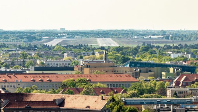 Port Lotniczy Poznań Ławica lotnisko fot. Sławek Wąchała