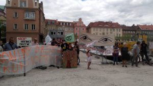 Poznań: Protestowali przeciwko wycince drzew na Kurlandzkiej