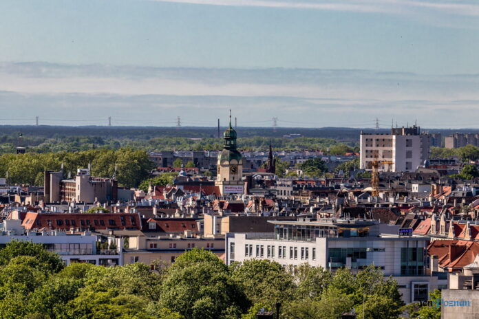 Miasto Poznań z hotelu Altus fot. Sławek Wąchała