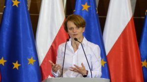 Poznań: Wizyta premiera, czyli czek dla szpitala i gwizdy na placu Wolności