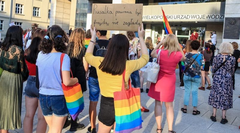 Poznań: Kolejna próba pobicia - i wyzwiska "od lesb i pedałów"