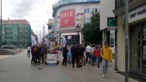 Poznań: Ruszyło mobilne biuro poselskie posła Adama Szłapki
