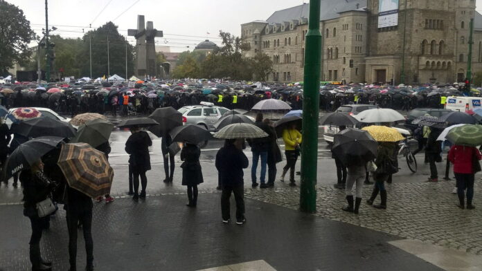 czarny protest