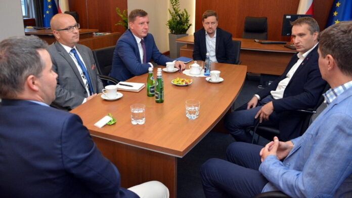 Drzewa przy Kurlandzkiej - spotkanie w urzędzie wojewódzkim fot. WUW