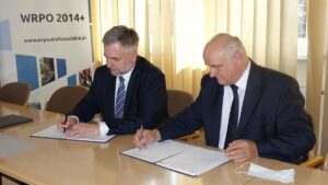 Wielkopolska: Unijne wsparcie dla szpitali w regionie. Marszałek Marek Woźniak podpisał umowy