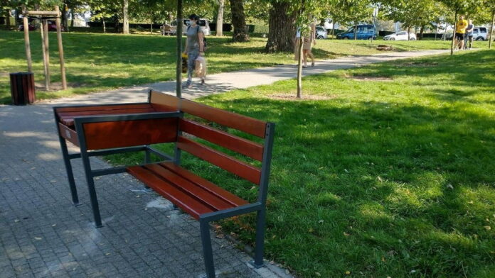 ławeczka do przewijania fot. ZZM